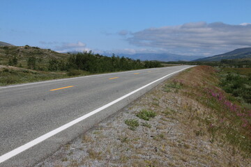 road to the mountains