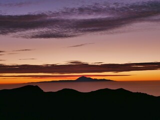 Sonnaufagng am Roque de los muchachos mit Teide