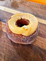 croissant donut