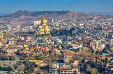 Fototapeta na wymiar Holy Trinity Cathedral of Tbilisi and Avlabari district scenic view from Narikala fortress