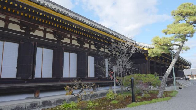 蓮華王院 三十三間堂の本堂の風景動画