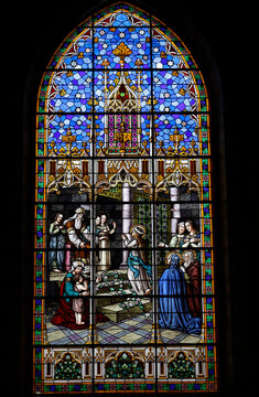 Basilica of the National Vow, Roman Catholic church located in the historic center of Quito, Ecuador. Stained glass depicting the presentation of Mary at the temple