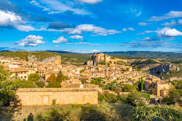 Fototapeta na wymiar Panoramic of the mountain village in the Pyrenees called Alquezar, medieval town of Huesca, Spain