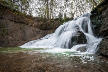 Starzel Wasserfall in Jungingen und Schlatt am Rundwanderweg Kirchenköpfle Tour, Baden-Württemberg Deutschland