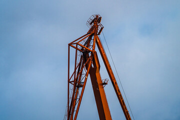 Fototapeta na wymiar Details of a large wharf crane.