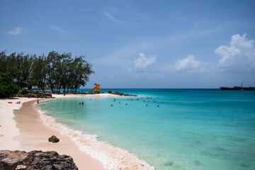 Miami Beach (Enterprise), Barbados, 08.18.2023: view of the tropical beach along the caribbean coast . - obrazy, fototapety, plakaty