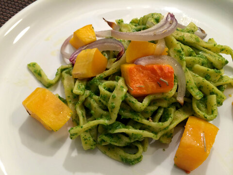 Spinach pasta with Squash
