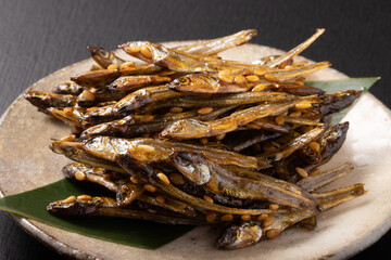 田作り　（金ごま入り）　お節料理