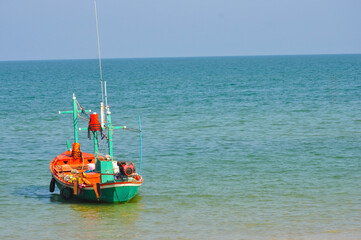 Obraz premium Long tail boat Fishing boat at the seashore Traditional fishing boats in the area Hua Hin Thailand