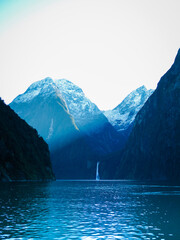 milford sound new zealand stunning landscapes blue mountains snow capped fjord