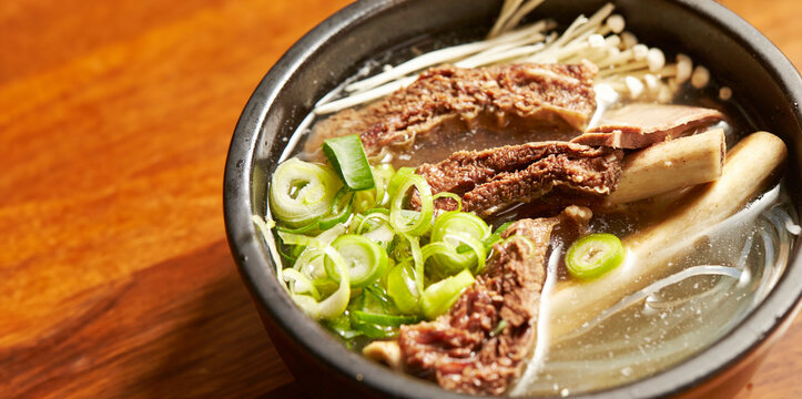 Short Rib Soup in a Hot Pot	