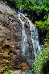 Obraz premium Beautiful waterfall with very beautiful scenery and shady trees
