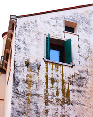 View of the old european whire house in Italy isolated PNG photo with transparent background. Street scene, old building. High quality cut out scene element.
