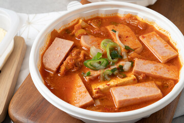 Kimchi stew, meat, ham, spam, kimchi, stew, Korean