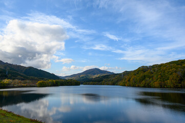 上磯ダムの紅葉