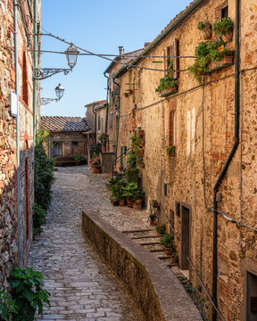 The beautiful village of Chiusdino on a sunny summer morning. Province of Siena, Tuscany, Italy.