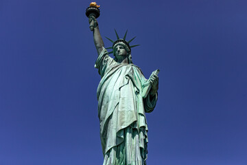 Fototapeta premium The Lady of New York (USA) is the name given to the Statue of Liberty in the Big Apple, the symbol of democracy in Manhattan.