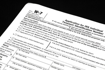 Obraz premium IRS tax form for financial wages