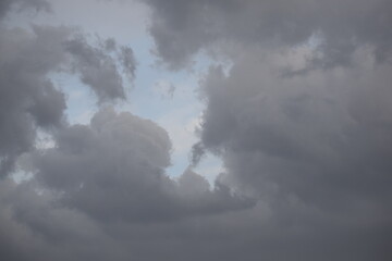 nuvole grigie