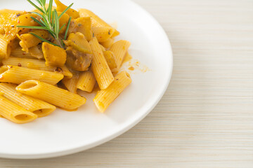pumpkin penne pasta alfredo sauce