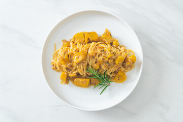 pumpkin spaghetti pasta alfredo sauce