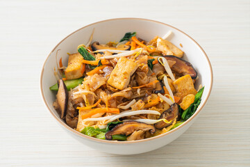 stir-fried noodles with tofu and vegetables