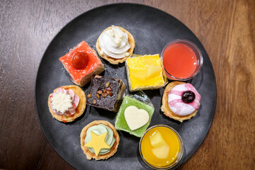 	スウィーツがいっぱい｜真俯瞰