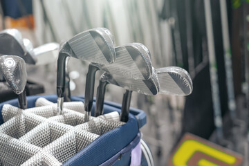 Golf club bag for training and playing golf, inside the club for playing in the cells for golf...