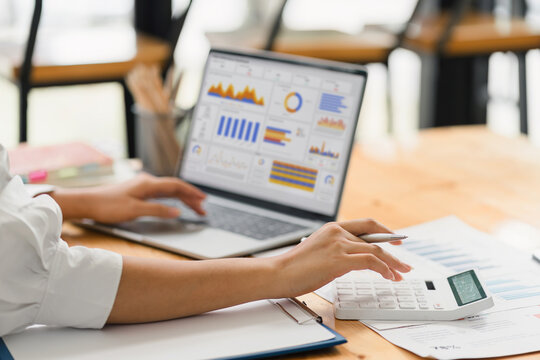 Data Analysis and Financial Reporting with a Professional at Work.