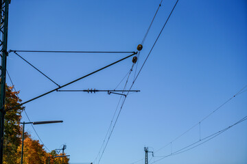 Railway wire made of robust steel