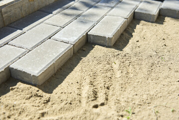 Creating a sidewalk in a garden made of tiles