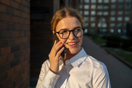 Businesswoman talking on mobile phone