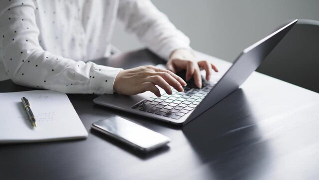 businesswoman using laptop 