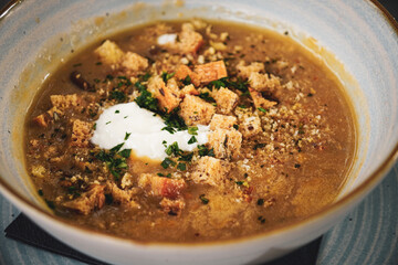 Mushroom soup with croutons