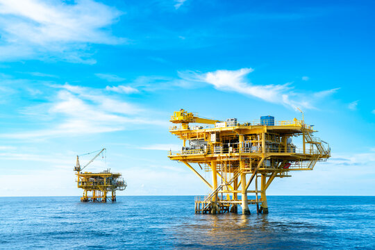 Offshore oil and gas wellhead remote platform which produced raw material for sent to onshore refinery, power generation and petrochemical industry.