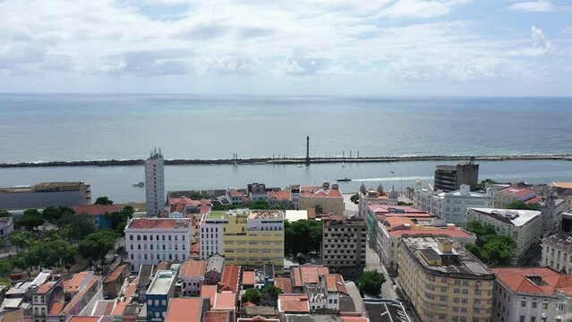 Recife Antigo e Marco Zero visto de Cima com Drone 4k - Pernambuco - Brasil
