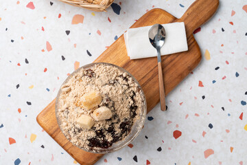 Ipabes, raw chocolate, Americano, cheese, tungcaroon, macaron, honey butter, bread, bread, coffee bean bread, madeleine, muffin, chocolate