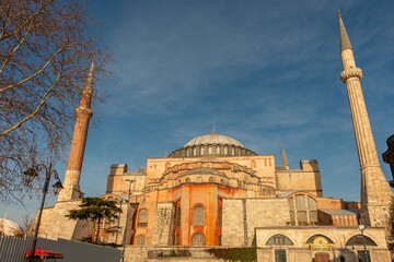 Fototapeta na wymiar Byzantine architecture of the Hagia Sophia, famous historic landmark and world wonder in Istanbul, Turkey