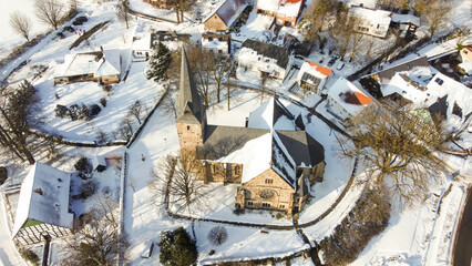 Kirche im Winter