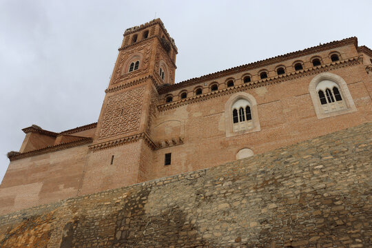 Church of the Assumption in Quinto, building of the Mummies Museum