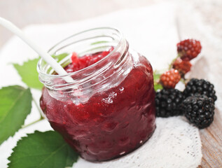 Blackberry jam and fresh blackberries