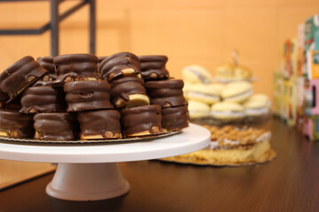 Alfajores de chocolate. Chocolate sándwich cookies