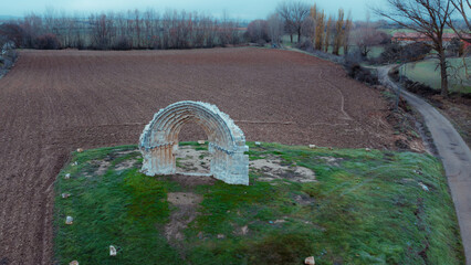 Obraz premium San Miguel de Mazarreros arch in Sasamon, Burgos, Spain