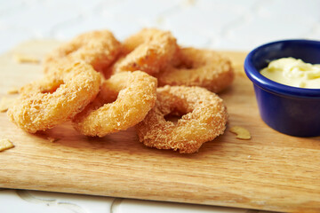Fried onion and cream sauce