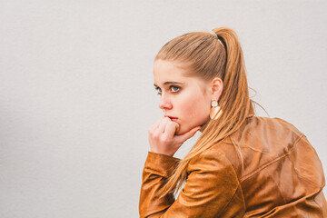 Frau | jung | Gesicht