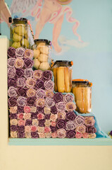  roses under the shelf