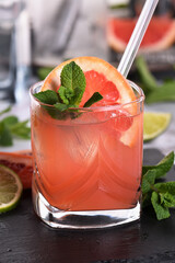 Taste the refreshing Paloma Organic Grapefruit Tequila Cocktail and experience the real taste, in which citrus notes are replaced by waves of subtle sweetness of agave. The recipe for how to make such