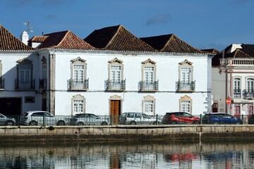 Ribera del río Gilao en Tavira, Algarve, Portugal