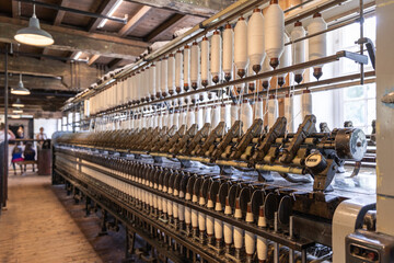 Quarry Bank Mill in Styal UK, textile factory of the Industrial Revolution - obrazy, fototapety, plakaty
