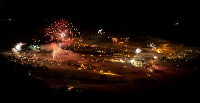 New Year's Eve, fireworks at midnight, Brixen im Thale, Tyrol, Austria, Europe